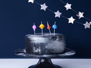Свещички за торта, Космическо парти