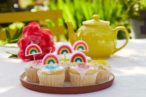 Rainbow Party, Свещички за торта