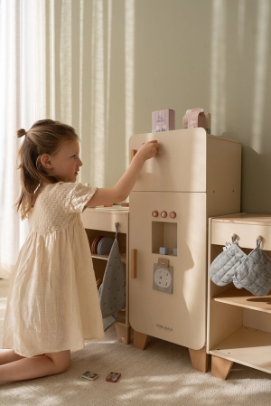 Дървен Хладилник