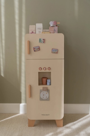 Дървен Хладилник