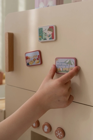 Дървен Хладилник