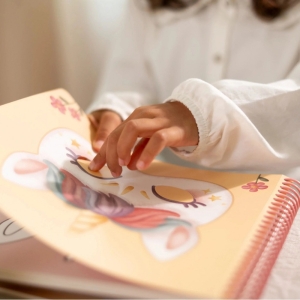 Книжка с Ножица Rosa & Friends