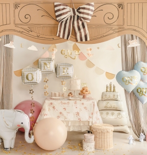 Стоящ Фолиев Балон Торта