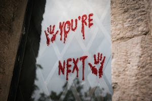 Хелоуински стикер за прозорец You’re Next